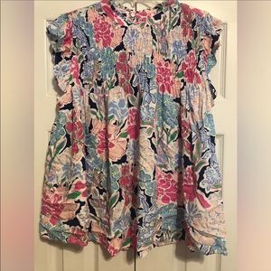 NWOT 🌟Crown and Ivy Top